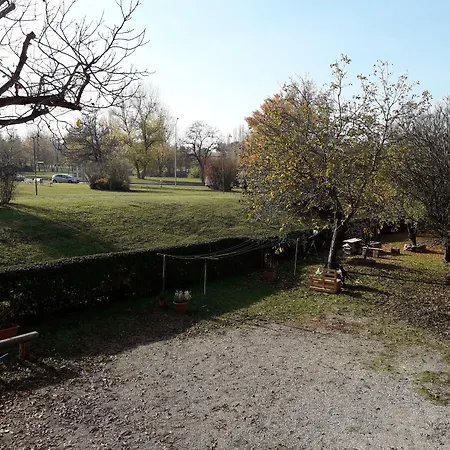 La Casa Nel 2 3*