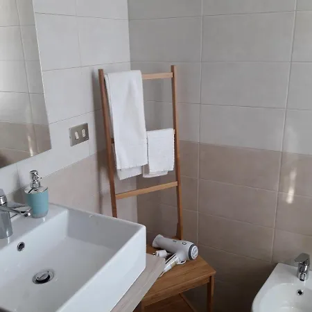Guest house La Casa Nel 2