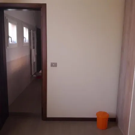 Πανσιόν La Casa Nel 2 2*