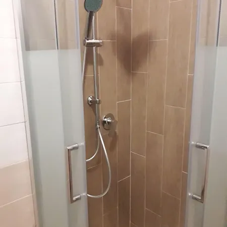 La Casa Nel 2 Konukevi