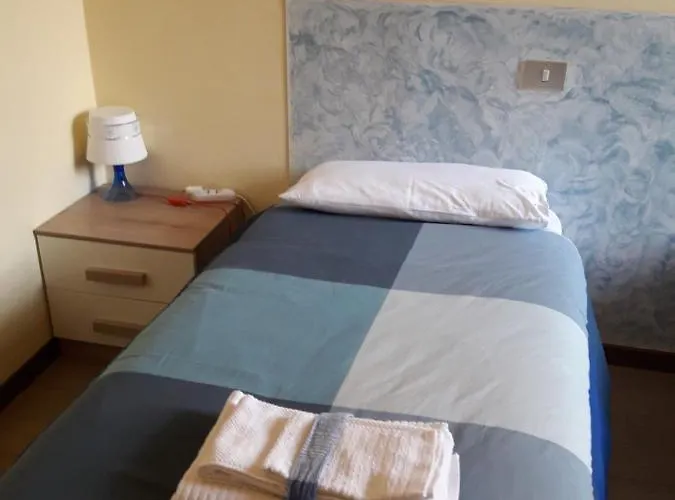 Πανσιόν La Casa Nel 2 3*