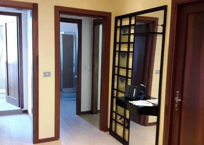 La Casa Nel 2 3*