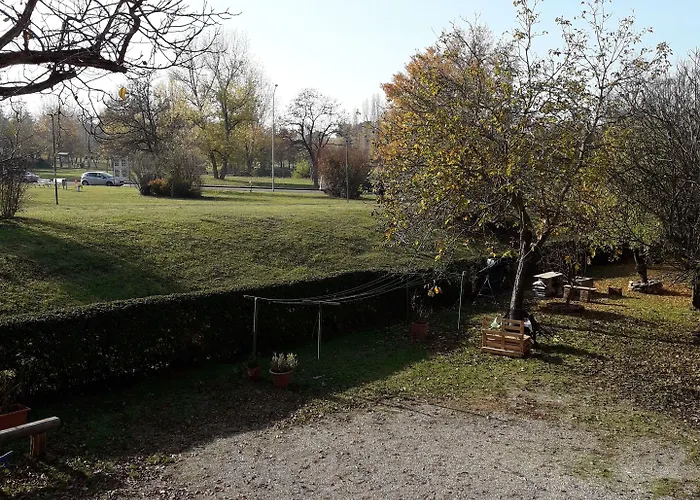 La Casa Nel 2 3*